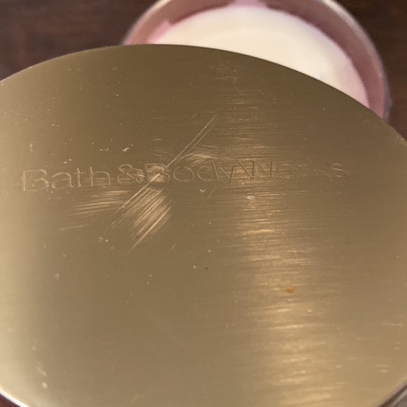 Bath & Body Works Cinnamon Stick 3-wick Candle - Picture 4 of 4